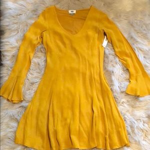 Long sleeve women’s mustard yellow dress